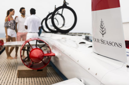 Take a private Submarine Tour at Four Seasons Maldives