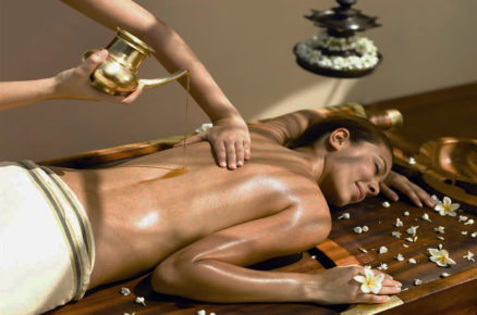 Pizhichil: The Royal Massage