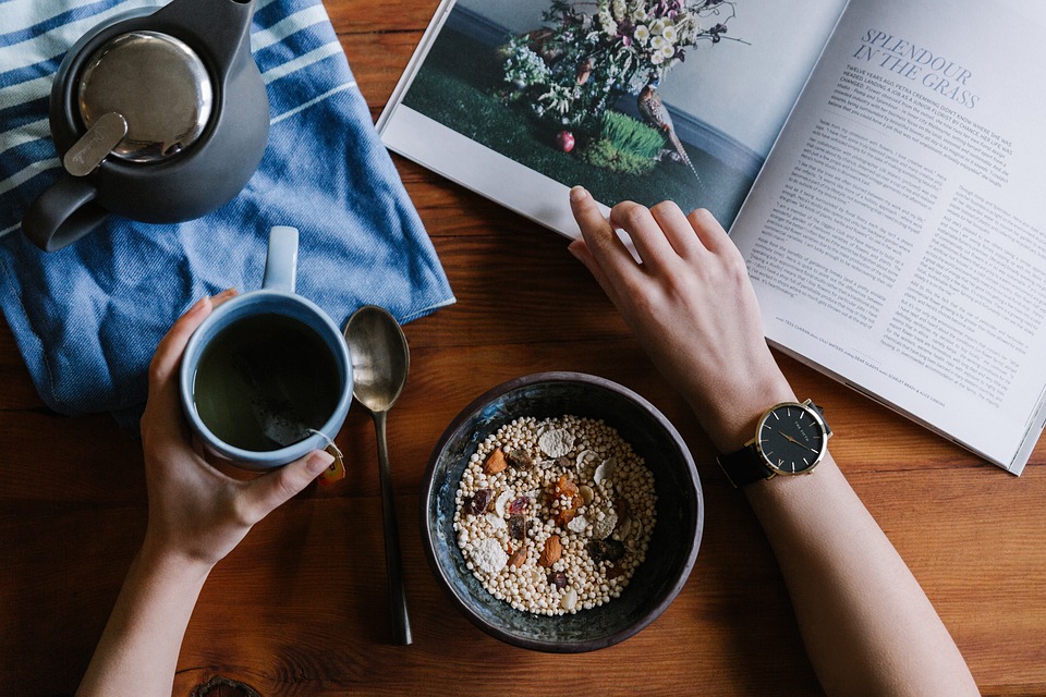 Healthy snacking Lead