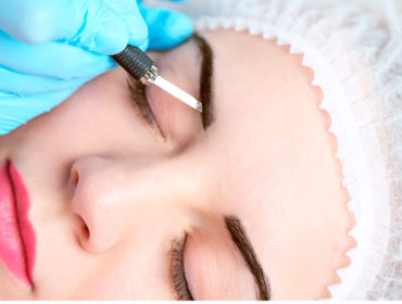 Microblading for Bold Eyebrows – Should You Give the Enhanced Brows a Chance?