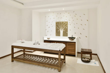 Rejuvenate Your Senses with Sohum Spa by Indulging in Shirodhara