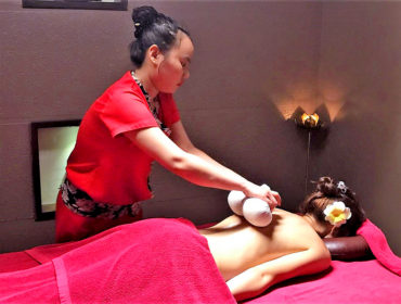 Sawadhee offers exquisite Lotus Signature Massage Therapy
