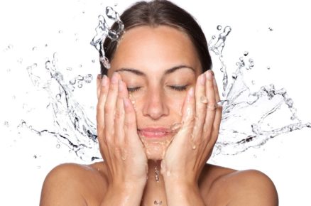 Fighting Acne with Hygienic Practices + Right Products