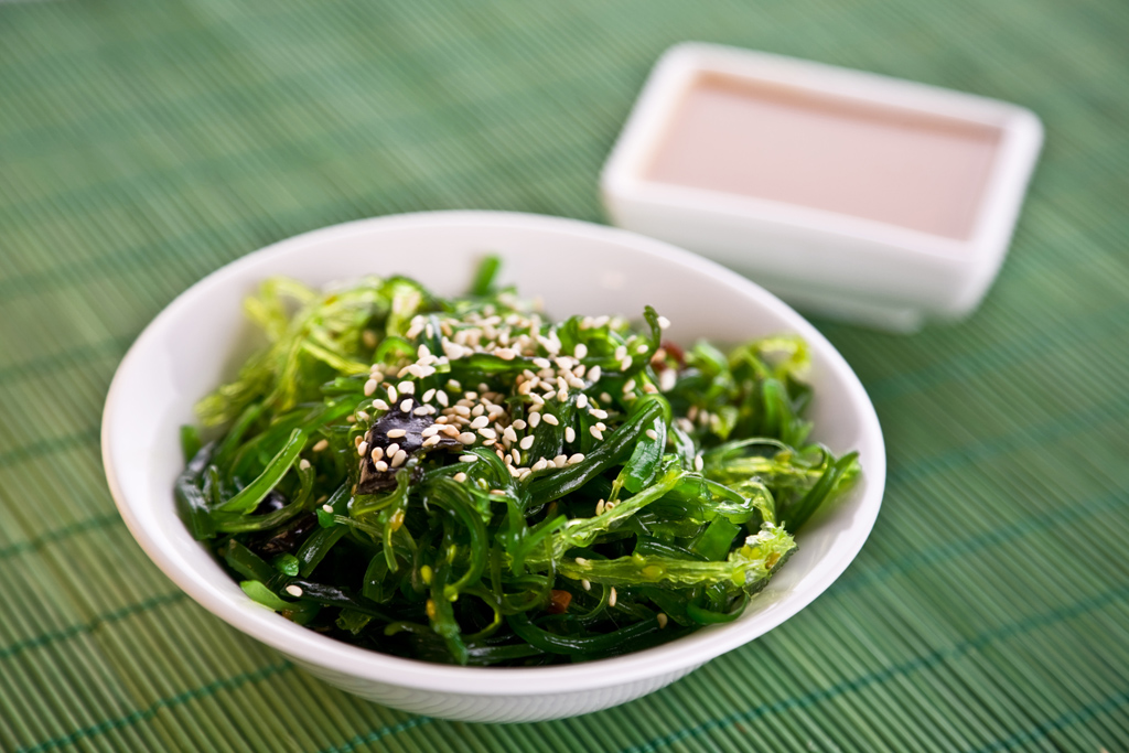 Wakame seaweed salad