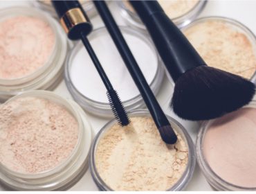 Tips and Tricks to Keep Your Makeup Looking Fresh During the Monsoon