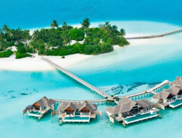 A Labyrinth of Luxury