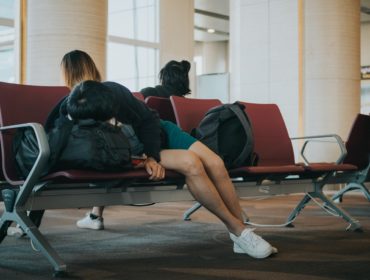 Tips to Avoid Jet Lags on Long Trips