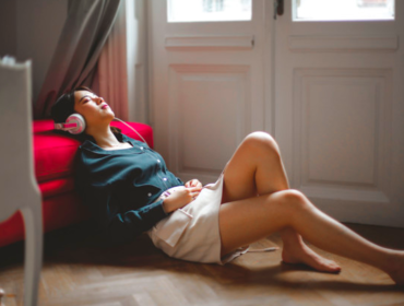 Sonic Hues: 4 Sounds That Help You Sleep