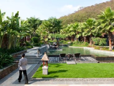 Mandarin Oriental Eliminates Single-Use Plastic and Expands Sustainable Initiatives