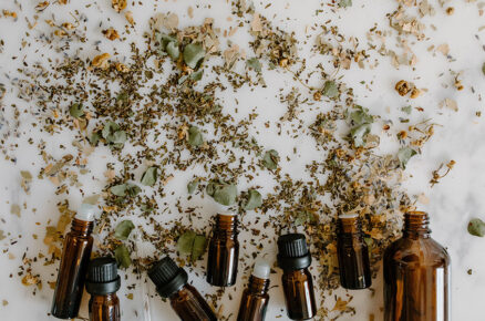 5 types of Essential Oil Scents to help you Relax