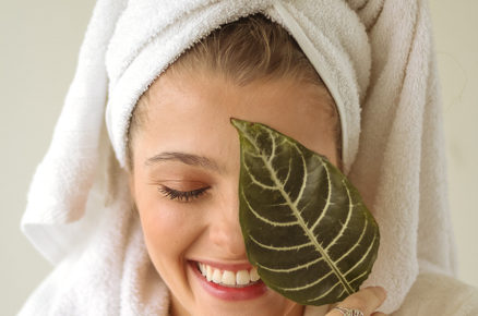 Want a Healthy & Glowing Skin at Home? Try Face Steaming
