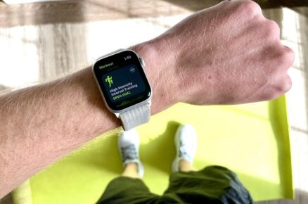 5 Smartwatches Under 5000 for Fitness Freaks