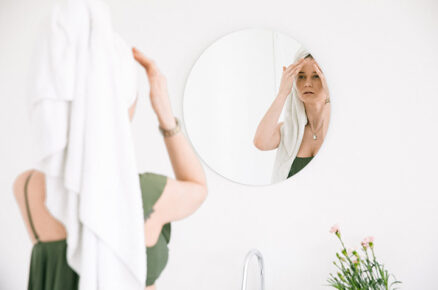 How to Unclog Pores Naturally?