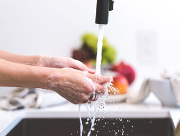 7 Tips on How to Maintain Clean & Well-Groomed Hands