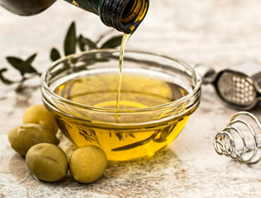 5 Natural Oils that Leave you Smelling Divine