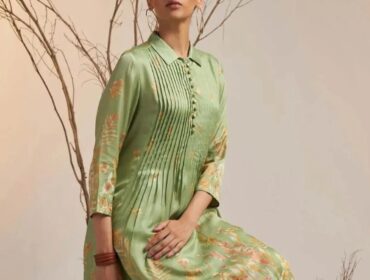 Add Bling to the Festivities by Styling your Vintage Ethnic Clothing
