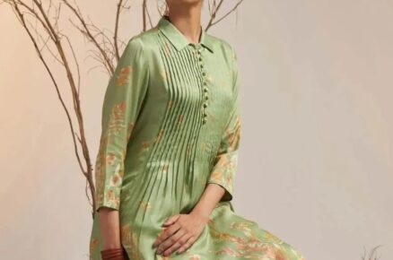 Add Bling to the Festivities by Styling your Vintage Ethnic Clothing