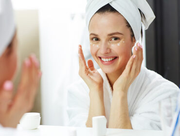 Easy tips & tricks to lock in your skin’s moisture