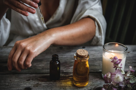 The Power of Aromatherapy: Enhancing Mood and Reducing Stress