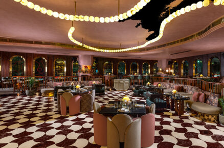 The Bustling Locales Of Gurgaon Collide With Culinary Art and Glamour At The Cosy Box