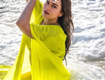 5 Bollywood Celebrities That Are In Love With Ocean