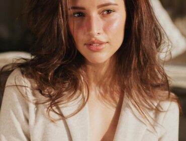 Decoding the Hype: The Truth About Hypochlorous Acid in Skincare