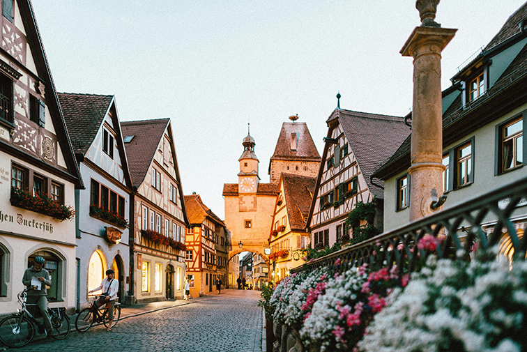 The Ultimate Solo Travel Destinations for Women-Cover Image